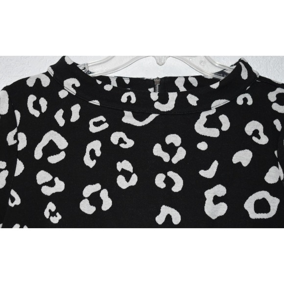 Talbots Small Sweater Abstract Soft Stretch Back Zip Comfy Black White 3/4 Slv - Picture 14 of 16